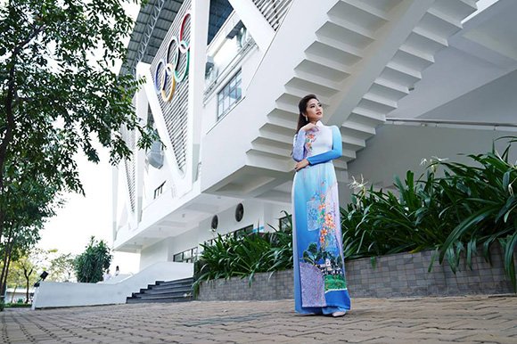 Bộ 3 Ninh Hoàng Ngân, Quốc Huy, Việt Hùng thực hiện bộ ảnh áo dài mừng Trường ĐH Tôn Đức Thắng tròn 20 năm tuổi