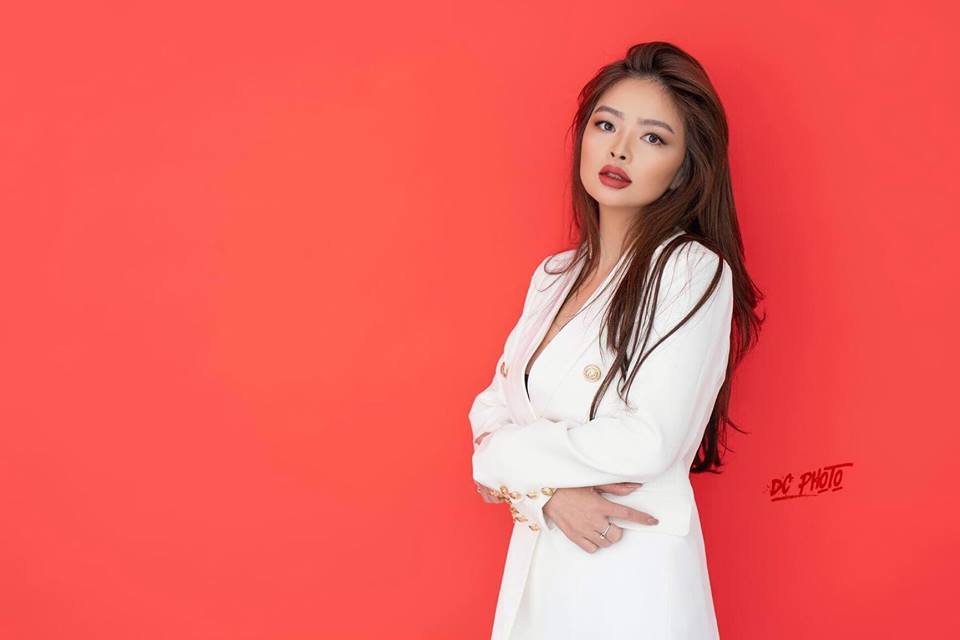 CEO thương hiệu Kelly Couronne – Kelly Trương làm đại sứ thương hiệu của tạp chí Face&Look tại Ba Lan