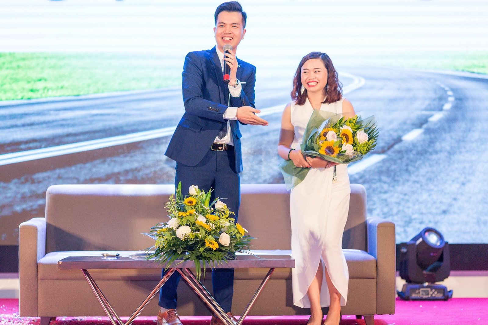 Nữ doanh nhân, nữ thủ lĩnh tài năng Song Hương với hệ thống kinh doanh của riêng mình