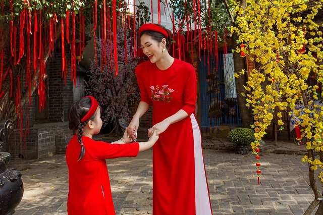 BST Áo dài Vania Tết Tân Sửu 2021 duyên dáng sắc Xuân