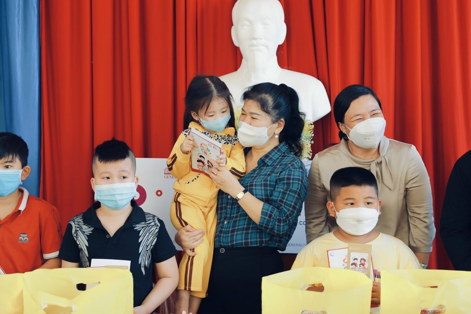 Generali triển khai loạt sáng kiến tình nguyện, quyên góp hỗ trợ 500 trẻ em mồ côi, khó khăn do Covid-19 trước thềm Tết Nguyên đán