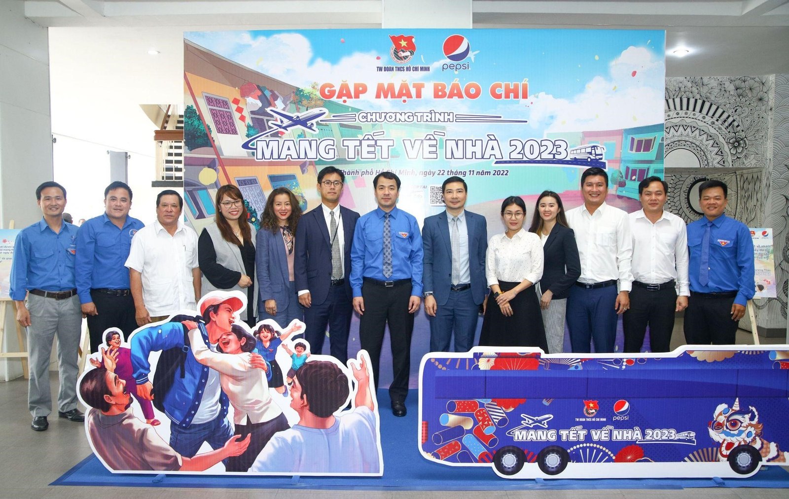 “MANG TẾT VỀ NHÀ” NĂM 2023 TẶNG HƠN 4.000 VÉ MÁY BAY QUỐC TẾ, VÉ MÁY BAY NỘI ĐỊA VÀ VÉ XE Ô TÔ NỘI ĐỊA VỀ QUÊ ĐÓN TẾT