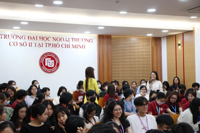 Hành trình Khởi lửa Hành trang và Người mang hành trang cho Gen Z: Diễn giả Áo dài Võ Thị Mỹ Duyên