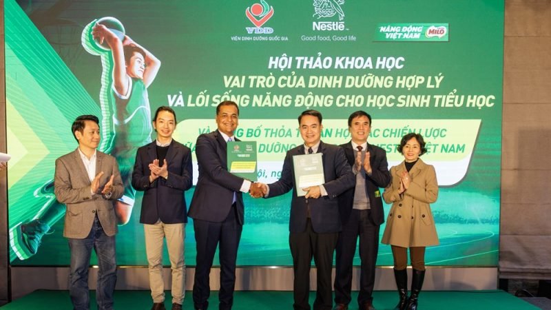 Hội thảo khoa học “Vai trò của dinh dưỡng hợp lý và lối sống năng động cho học sinh tiểu học”