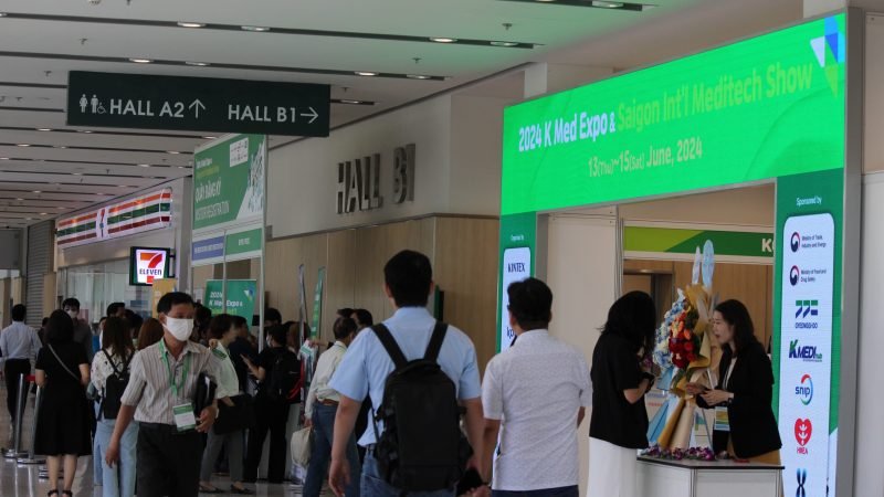 K-Med Expo 2024 chính thức khai mạc, thu hút hàng ngàn khách tham quan